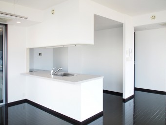 摩天楼と癒しの浴室で豊かな時間を